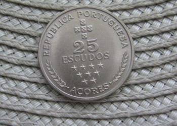 Azory 25 Escudo 1981r