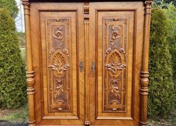 Szafa orzechowa z końca XIX wieku. (nr 9286)