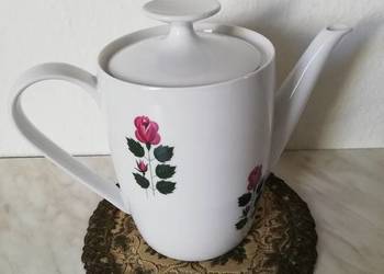 Porcelanowy dzbanek z różą do herbaty z sitkiem