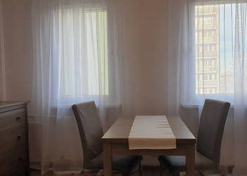 Przytulna kawalerka, blok z CO i windą, Bytom