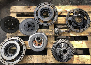 JCB- mechanizm róźnicowy wałek zwolnica zwrotnica JCB 541-531