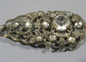 Przedwojenna Broszka , Przypinka