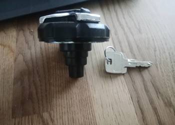 Korek paliwa z kluczykiem Manitou 658406