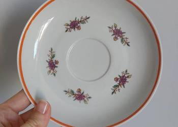 talerzyki białe z kwiatkami, 10 sztuk, porcelana Chodzież
