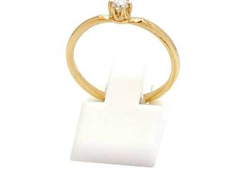 WYPRZEDAŻ !-30% Pierścionek r.16 Złoty pr.333 z jednym kamieniem Z-326 WYPRZEDAŻ !-30% Pierścionek r.16 Złoty pr.333 z jednym kamieniem Z-326