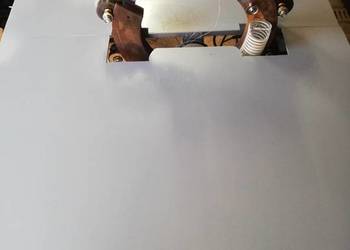 Maszyna do owijania wianków słomianych  jodłą, mchem, tują