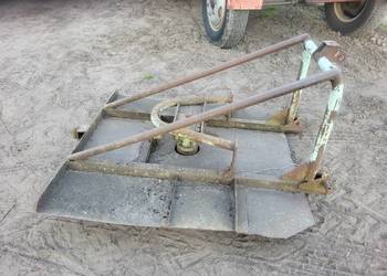 Kosiarka rozdrabniacz do trawy i łęcin