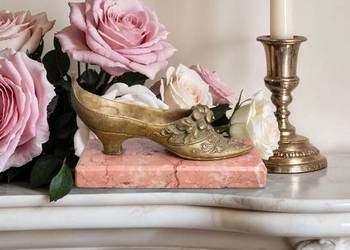 Barokowy but, popielniczka, mosiądz, różowy marmur, barok