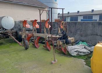 Pługi Rolnicze 3/4skiby