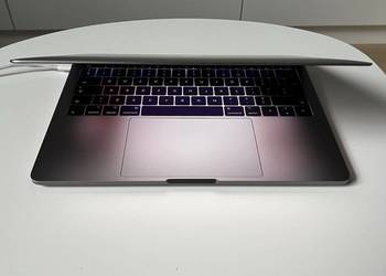 MacBook Pro 14.1 13”