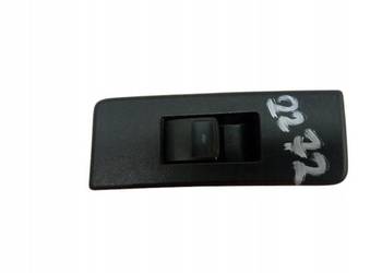 PRZEŁĄCZNIK SZYB PRAWY 84810-0F030 33912 Toyota Verso I (2009-  )