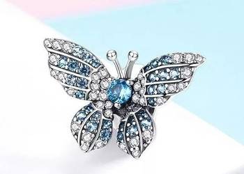 Pandora Charm Moments koralik zawieszka motyl pave