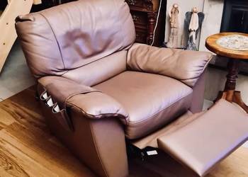 Fotel Rozkładany typu Relax Bujany:: Skóra, Kolor Brązowy Włoska Produkcja