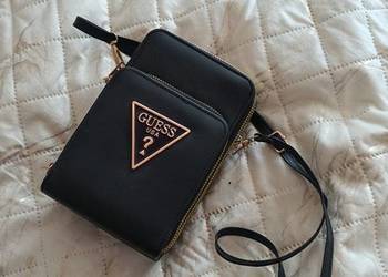 Mała torebeczka guess