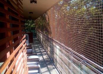 Siatki zabezpieczające dla kotów na balkon Montaż Bezinwazyjny Warszawa Siatki zabezpieczające dla kotów na balkon Montaż Bezinwazyjny Warszawa