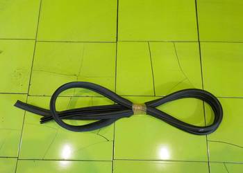 CHEVROLET CAPTIVA 09r uszczelka drzwi lewa przod