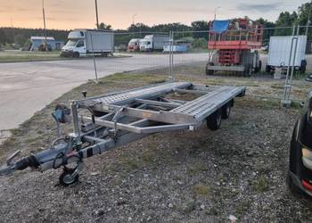 Laweta uchylna. Niemieckiej firmy Boeckman. Silna mocna super się prowadź.