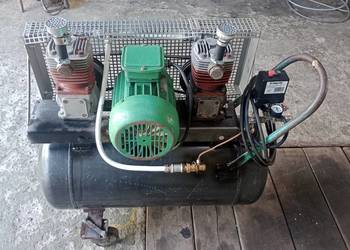 Kompresor około 100 litrów