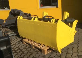 Hydrauliczny chwytak do kiszonek "krokodyl" JCB Q-FIT