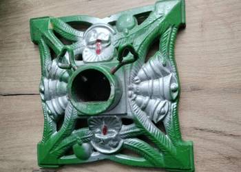 żeliwny stojak pod choinkę uchwyt