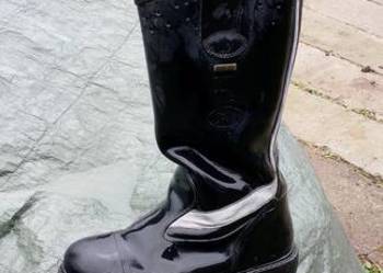 Strażackie buty USA .z 2002 roku tu sprzedaję idealne Strażackie buty USA .z 2002 roku tu sprzedaję idealne