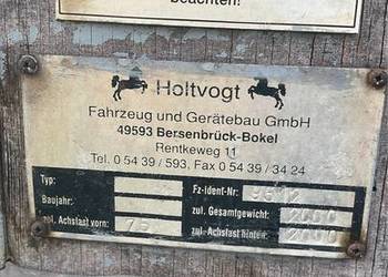 Przyczepa do przewozu zwierząt DMC 2000 kg