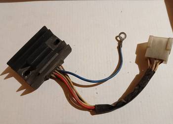 Regulator napięcia rotax 122