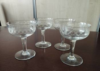 Kieliszki do likieru zabytkowe 4 szt