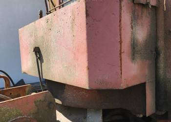 Zbiornik Oleju Hydraulicznego Ciągnik LKT 80 Na Olej Ciągnik Hydrauliczny