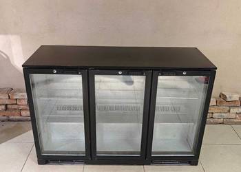 Witryna chłodnicza podblatowa 3-drzwiowa 278L LED R290