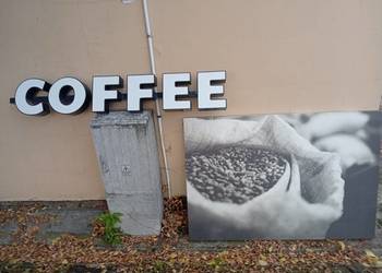 Szyld reklamowy coffee plus obraz