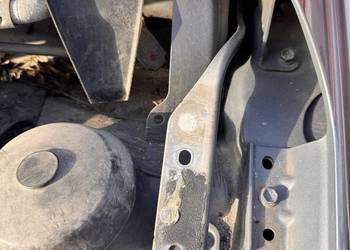 Komplet zawiasów maski zcd SUZUKI SWIFT MK7 2010-16 5d Hatchback