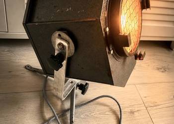 Lampa reflektor teatralny z okresu PRL Vintage loft