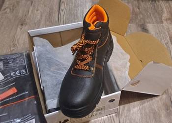 Buty robocze i kurtka robocza