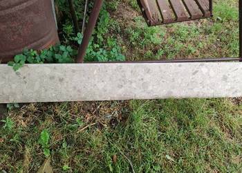 Parapet z konglomeratu marmurowego