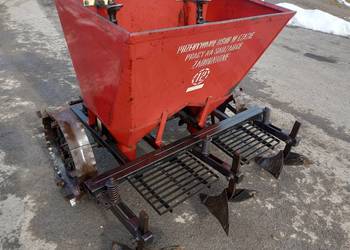 Sadzarka do ziemniaków akpil