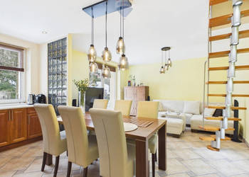 Przestronne dwupoziomowe mieszkanie blisko Centrum