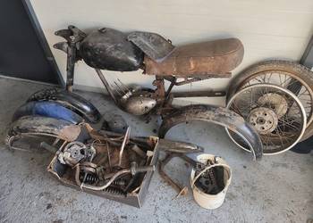 Wsk 125 w częściach