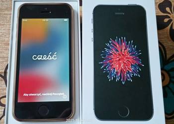 iPhone SE 32 GB Space Gray.