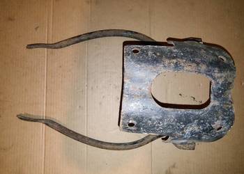 Uchwyt mocowanie błotnik tylny K750