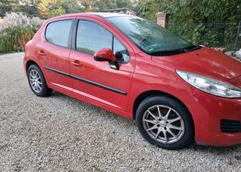 Sprzedam ładnego  peugeota 207