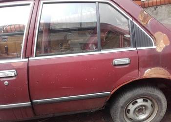 DRZWI  TYŁ OPEL REKORD 1986r