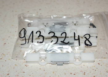 9133248  01 88 550 spinka listwy zew.slupka A-G OPEL