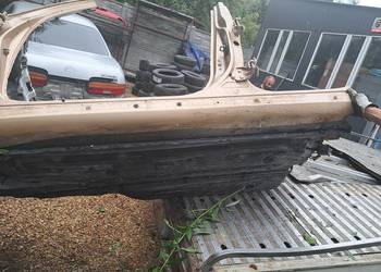 Próg z słupkiem Lexus LS400 UCF10 93r. Stan BDB