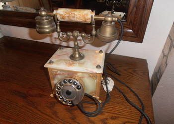 Stary telefon dekoracja