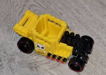 Autko samochód resorak Hot Wheels Pixel Shaker