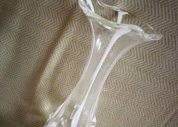 Wazon Sękacz PRL szkło artystyczne białe pasy. 40cm