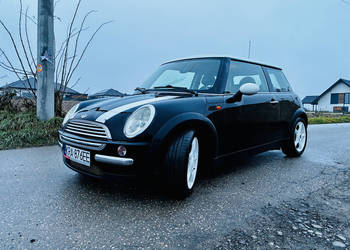 Zadbany, serwisowany, sprawna klimatyzacja