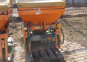 Rozsiewacz soli, piasku RAUCH AXEO 2.1 (2012 r. / 8 m ) (2)