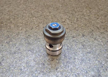 ZAWÓR AMORTYZATORA PRZÓD LAGI SUZUKI RMZ 250 06-09R